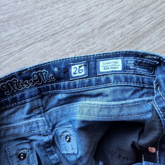 Miss Me Signature Bermuda Embellishing Jean Shorts Zip Blue-Silver - Picture 5 of 7